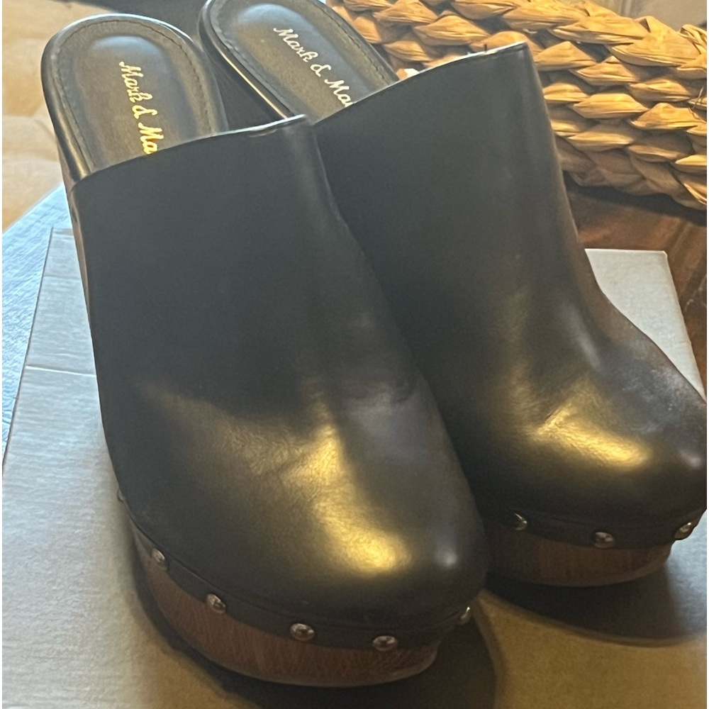 Mark & Maddux Antonio-06 black mules size 10.